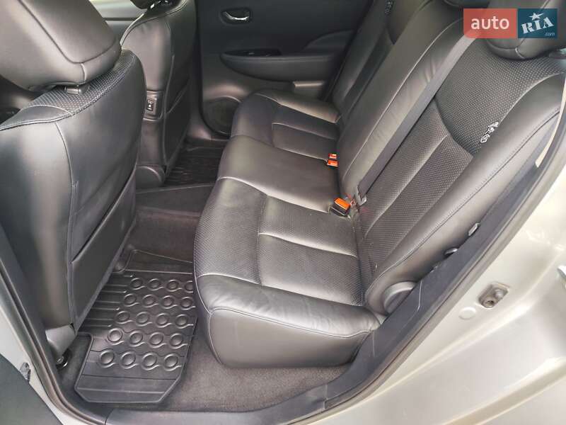 Хэтчбек Nissan Leaf 2016 в Ровно