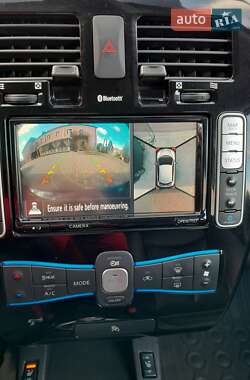 Хэтчбек Nissan Leaf 2016 в 