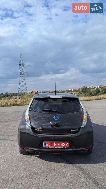 Хетчбек Nissan Leaf 2016 в Дрогобичі