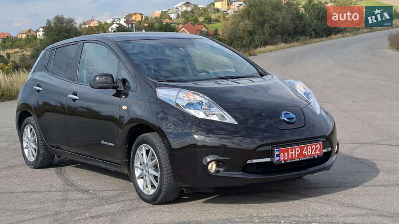 Хетчбек Nissan Leaf 2016 в Дрогобичі
