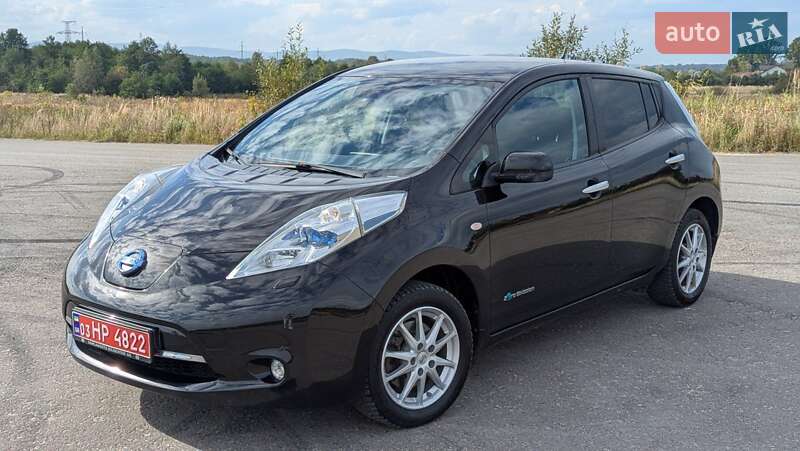 Хетчбек Nissan Leaf 2016 в Дрогобичі