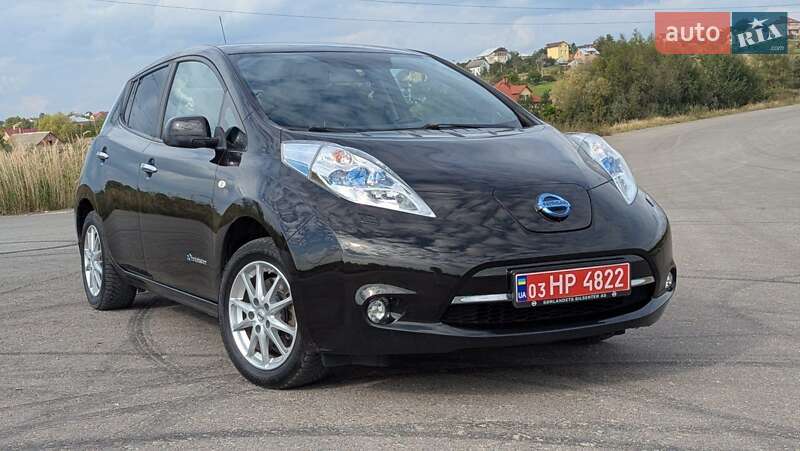 Хетчбек Nissan Leaf 2016 в Дрогобичі