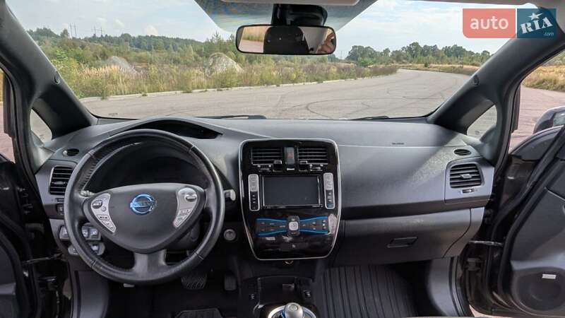 Хетчбек Nissan Leaf 2016 в Дрогобичі