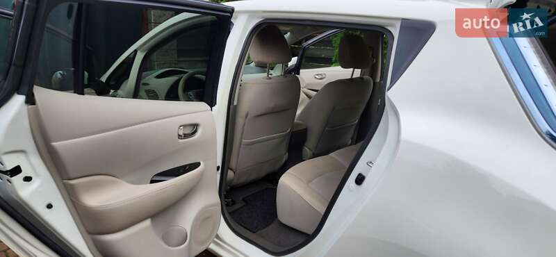 Хэтчбек Nissan Leaf 2014 в Ровно фото 8 Хэтчбек Nissan Leaf 2014 в Ровно