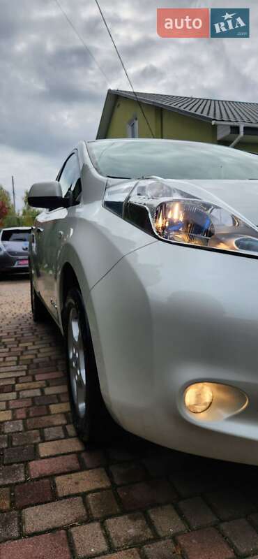 Хэтчбек Nissan Leaf 2014 в Ровно фото 10 Хэтчбек Nissan Leaf 2014 в Ровно