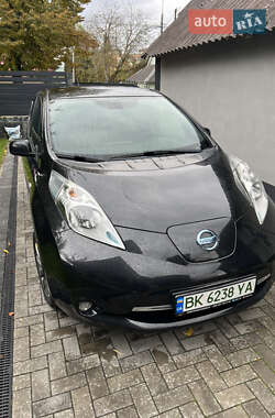 Хетчбек Nissan Leaf 2014 в Рівному