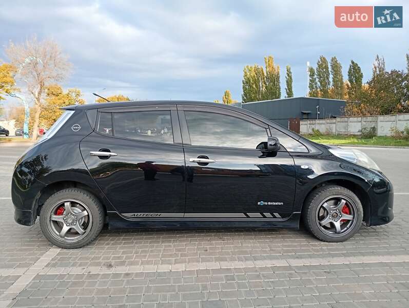 Хетчбек Nissan Leaf 2014 в Одесі