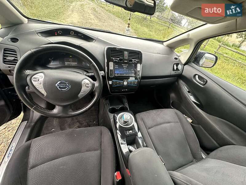 Хэтчбек Nissan Leaf 2015 в Турке фото 5 Хэтчбек Nissan Leaf 2015 в Турке