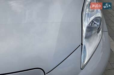 Хэтчбек Nissan Leaf 2016 в 