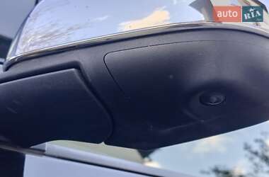 Хэтчбек Nissan Leaf 2014 в 