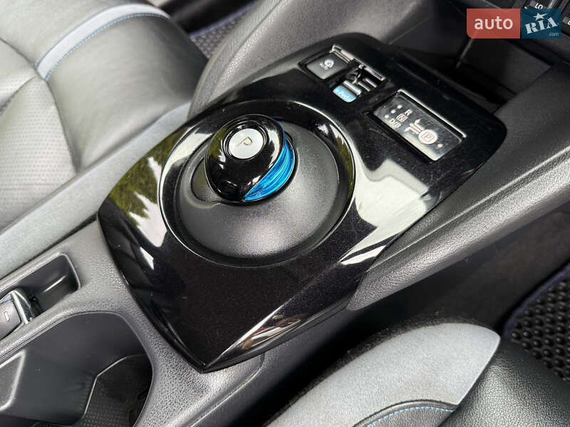Хэтчбек Nissan Leaf 2018 в Трускавце