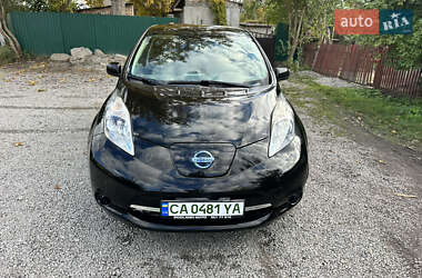 Хетчбек Nissan Leaf 2015 в Умані