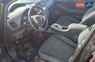 Хэтчбек Nissan Leaf 2014 в 