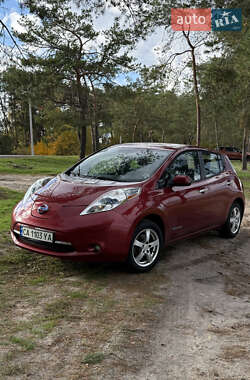 Хэтчбек Nissan Leaf 2013 в Черкассах