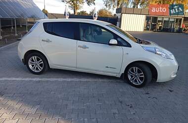 Хетчбек Nissan Leaf 2012 в 