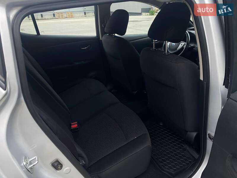 Хетчбек Nissan Leaf 2013 в Києві