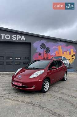 Хэтчбек Nissan Leaf 2017 в Звенигородке