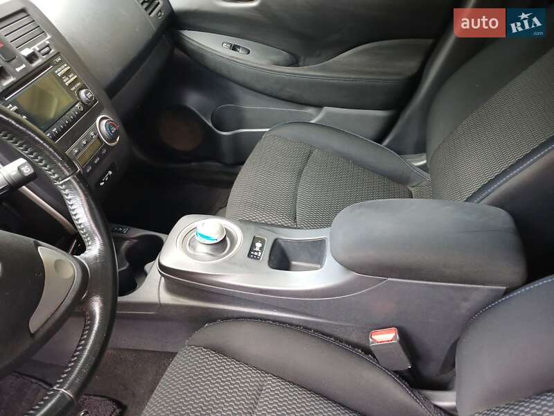 Хетчбек Nissan Leaf 2013 в Білгороді-Дністровському