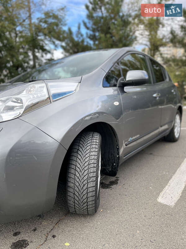 Хетчбек Nissan Leaf 2017 в Одесі
