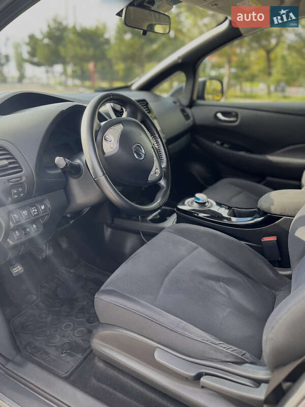 Хетчбек Nissan Leaf 2017 в Одесі