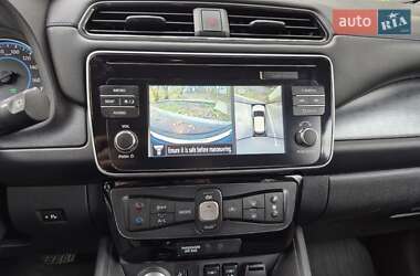Хэтчбек Nissan Leaf 2019 в 
