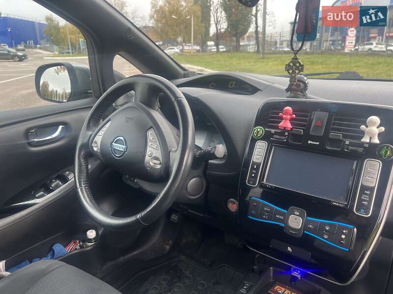 Хетчбек Nissan Leaf 2014 в Житомирі