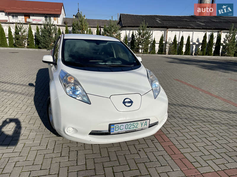Хэтчбек Nissan Leaf 2013 в Золочеве