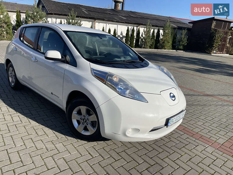 Хэтчбек Nissan Leaf 2013 в Золочеве