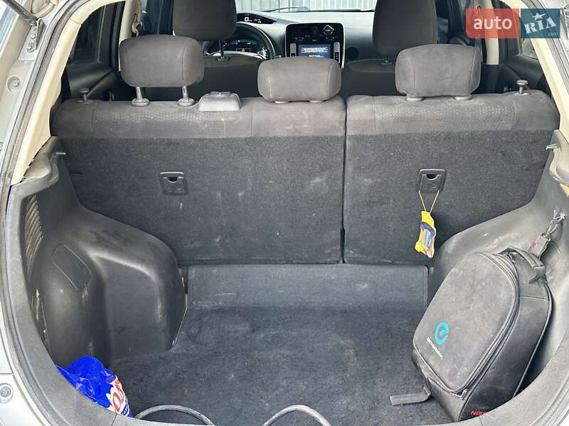 Хэтчбек Nissan Leaf 2013 в Каменец-Подольском фото 18 Хэтчбек Nissan Leaf 2013 в Каменец-Подольском