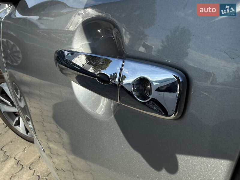 Хетчбек Nissan Leaf 2018 в Дніпрі фото 10 Хетчбек Nissan Leaf 2018 в Дніпрі