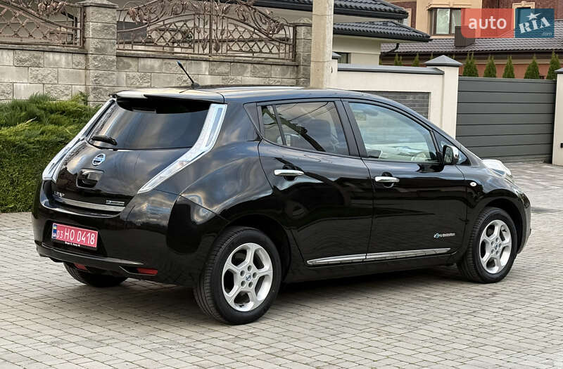 Хэтчбек Nissan Leaf 2014 в Ровно