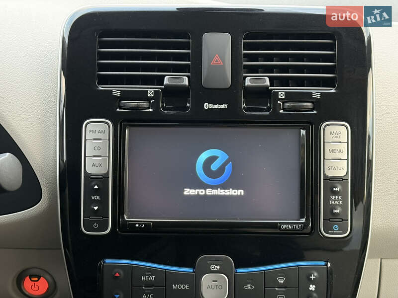 Хэтчбек Nissan Leaf 2014 в Ровно