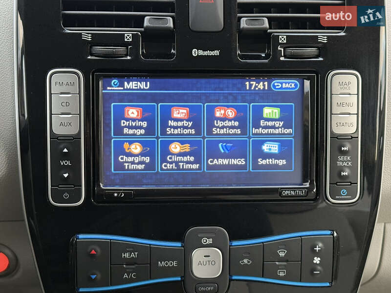 Хэтчбек Nissan Leaf 2014 в Ровно