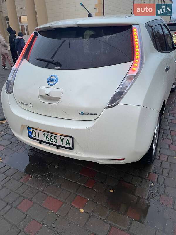 Хетчбек Nissan Leaf 2012 в Перещепині