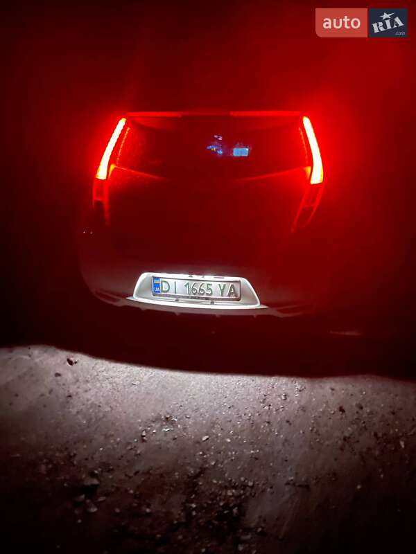 Хетчбек Nissan Leaf 2012 в Перещепині