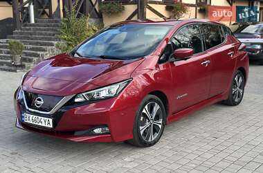 Хэтчбек Nissan Leaf 2018 в 