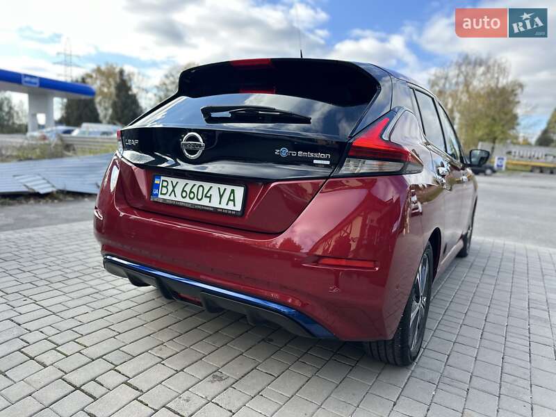 Хэтчбек Nissan Leaf 2018 в Хмельницком