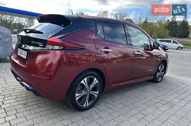 Хэтчбек Nissan Leaf 2018 в 