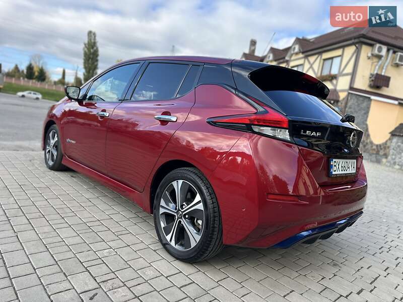 Хэтчбек Nissan Leaf 2018 в Хмельницком