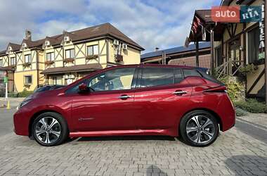 Хэтчбек Nissan Leaf 2018 в 