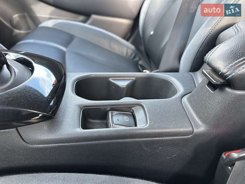Хэтчбек Nissan Leaf 2018 в Хмельницком