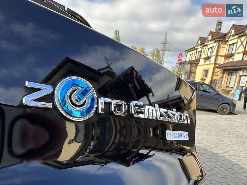 Хэтчбек Nissan Leaf 2018 в Хмельницком