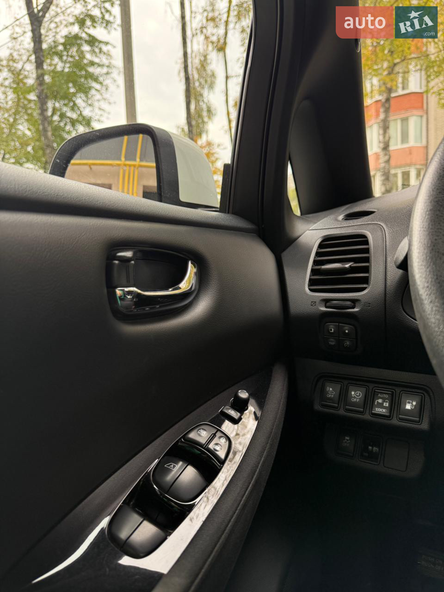 2014 Nissan Leaf - мініатюра 27