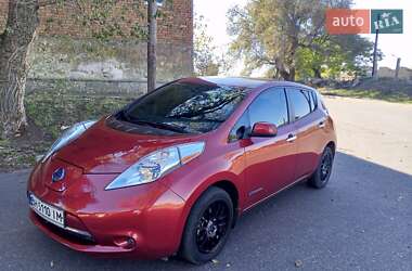 Хэтчбек Nissan Leaf 2013 в Белгороде-Днестровском Хэтчбек Nissan Leaf 2013 в Белгороде-Днестровском