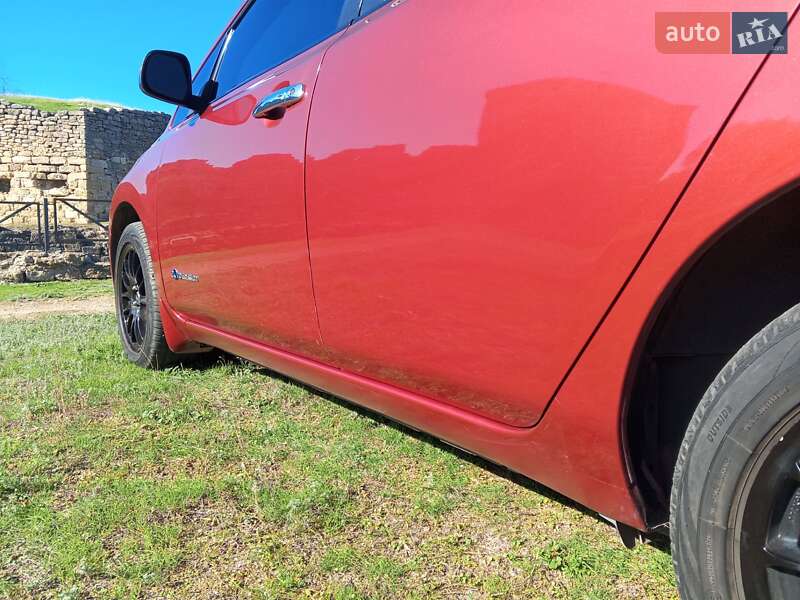 Хэтчбек Nissan Leaf 2013 в Белгороде-Днестровском фото 8 Хэтчбек Nissan Leaf 2013 в Белгороде-Днестровском