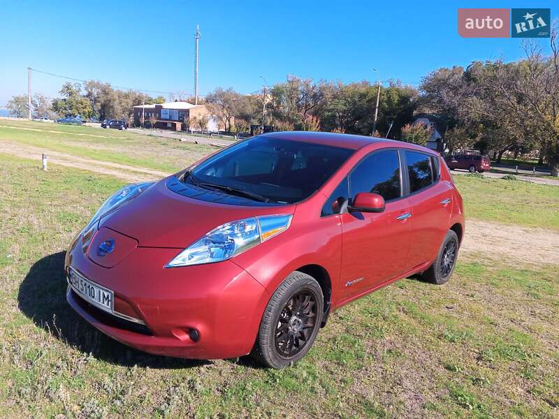 Хэтчбек Nissan Leaf 2013 в Белгороде-Днестровском фото 12 Хэтчбек Nissan Leaf 2013 в Белгороде-Днестровском
