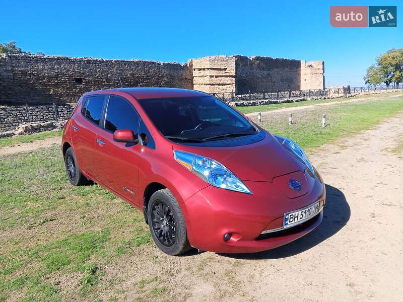 Хэтчбек Nissan Leaf 2013 в Белгороде-Днестровском фото 16 Хэтчбек Nissan Leaf 2013 в Белгороде-Днестровском
