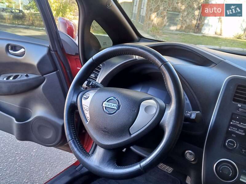 Хэтчбек Nissan Leaf 2013 в Белгороде-Днестровском фото 42 Хэтчбек Nissan Leaf 2013 в Белгороде-Днестровском