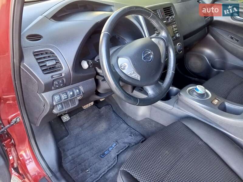 Хэтчбек Nissan Leaf 2013 в Белгороде-Днестровском фото 47 Хэтчбек Nissan Leaf 2013 в Белгороде-Днестровском