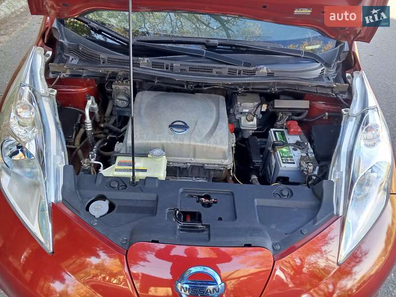 Хэтчбек Nissan Leaf 2013 в Белгороде-Днестровском фото 68 Хэтчбек Nissan Leaf 2013 в Белгороде-Днестровском